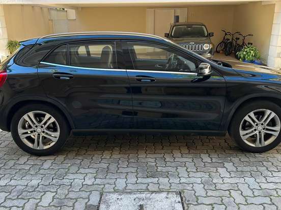 MERCEDES-BENZ-GLA 200-1.6 CGI VISION 16V TURBO GASOLINA 4P AUTOMÁTICO MERCEDES-BENZ-GLA 200-2015
