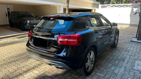 MERCEDES-BENZ-GLA 200-2015