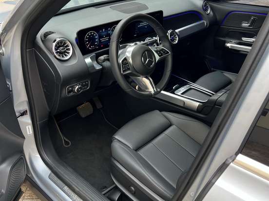 MERCEDES-BENZ-GLB 220-2.0 MHEV PROGRESSIVE 4MATIC 8G-DCT MERCEDES-BENZ-GLB 220-2025