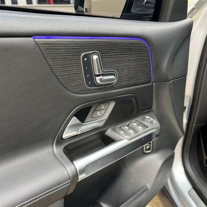 MERCEDES-BENZ-GLB 220-2025
