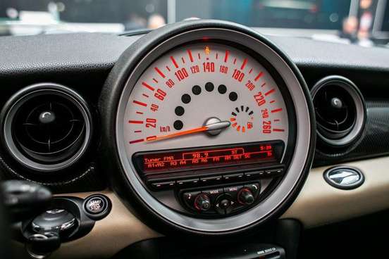 MINI-COOPER-2012