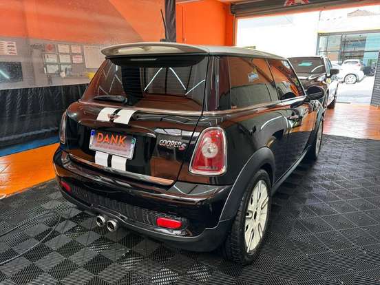 MINI-COOPER-2010