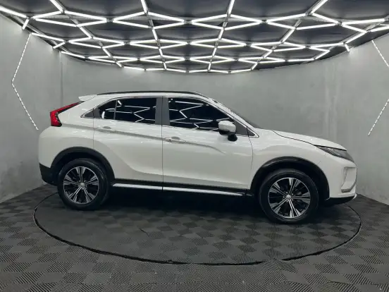 MITSUBISHI-ECLIPSE CROSS-2022