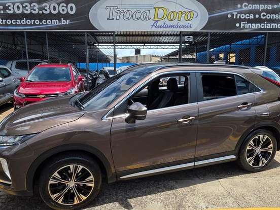 MITSUBISHI-ECLIPSE CROSS-1.5 MIVEC TURBO GASOLINA HPE-S SPORT CVT MITSUBISHI-ECLIPSE CROSS-2021