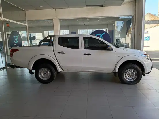 MITSUBISHI-L200 TRITON-2.4 16V TURBO DIESEL GL CD 4X4 MANUAL MITSUBISHI-L200 TRITON-2024