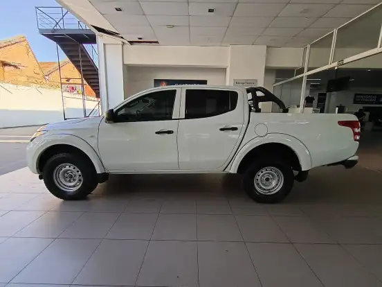 MITSUBISHI-L200 TRITON-2024