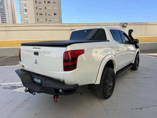 MITSUBISHI-L200 TRITON-2.4 16V TURBO DIESEL SPORT GL CD 4P 4X4 MANUAL MITSUBISHI-L200 TRITON-2018
