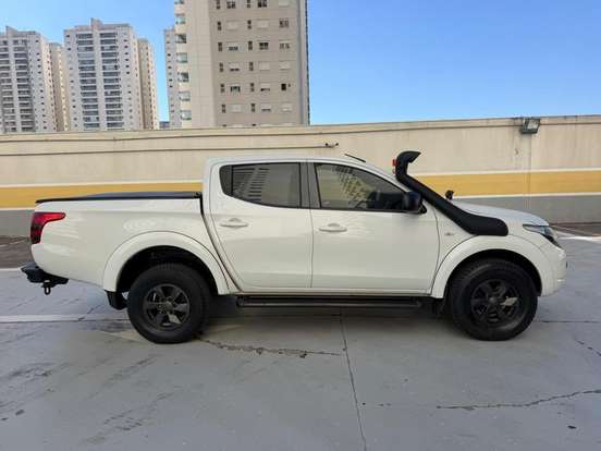 MITSUBISHI-L200 TRITON-2018