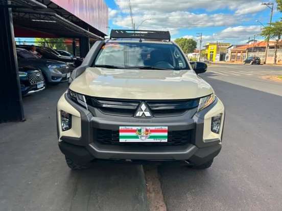 MITSUBISHI-L200 TRITON-2.4 16V TURBO DIESEL SPORT SAVANA CD 4P 4X4 AUTOMÁTICO MITSUBISHI-L200 TRITON-2024