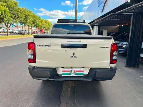 MITSUBISHI-L200 TRITON-2024