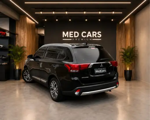 MITSUBISHI-OUTLANDER-2016