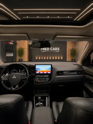 MITSUBISHI-OUTLANDER-2016