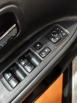 MITSUBISHI-OUTLANDER-2018