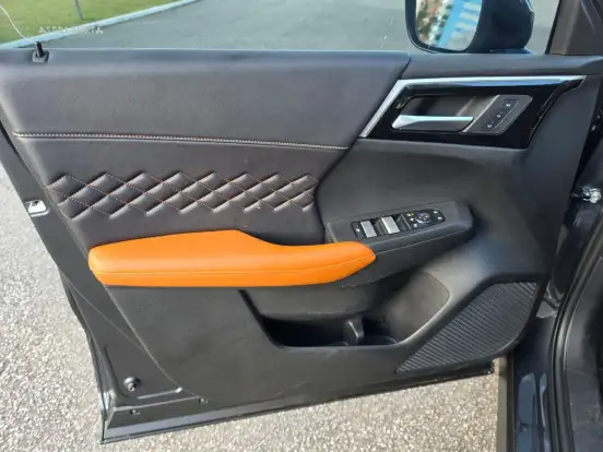 MITSUBISHI-OUTLANDER-2025