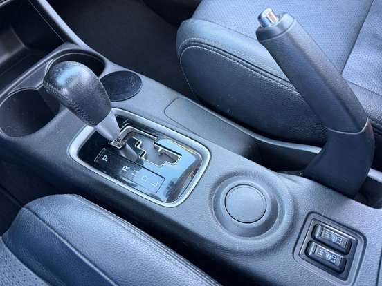 MITSUBISHI-OUTLANDER-2.0 16V GASOLINA 4P AUTOMÁTICO MITSUBISHI-OUTLANDER-2015