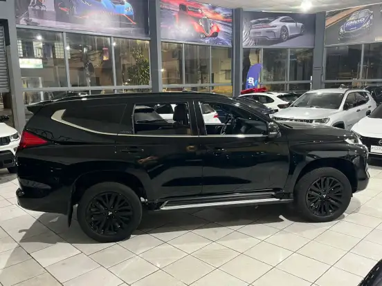 MITSUBISHI-PAJERO SPORT-2024