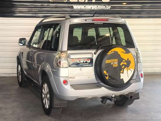MITSUBISHI-PAJERO TR4-2.0 4X2 16V 140CV FLEX 4P MANUAL MITSUBISHI-PAJERO TR4-2011