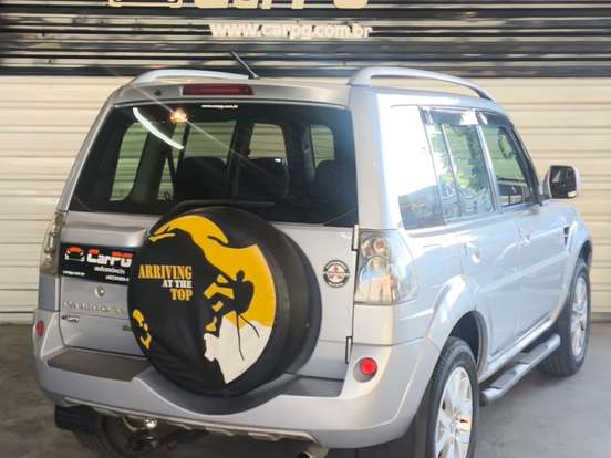 MITSUBISHI-PAJERO TR4-2011
