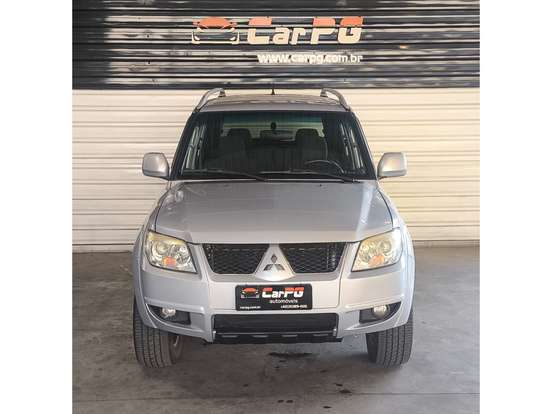 MITSUBISHI-PAJERO TR4-2.0 4X2 16V 140CV FLEX 4P MANUAL MITSUBISHI-PAJERO TR4-2011