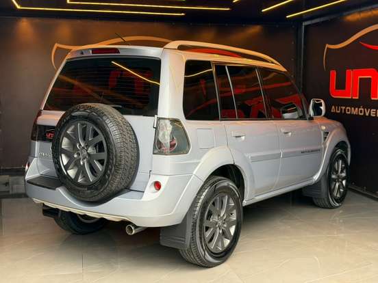 MITSUBISHI-PAJERO TR4-2011