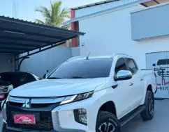 MITSUBISHI TRITON 2.4 BITURBO DIESEL CD GLS 4X4 AUTOMÁTICO MITSUBISHI TRITON 2.4 BITURBO DIESEL CD GLS 4X4 AUTOMÁTICO