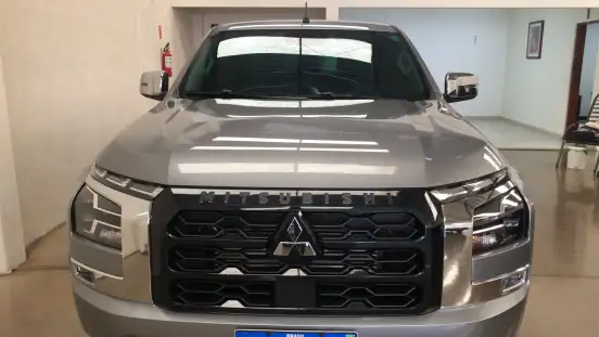 MITSUBISHI-TRITON-2026