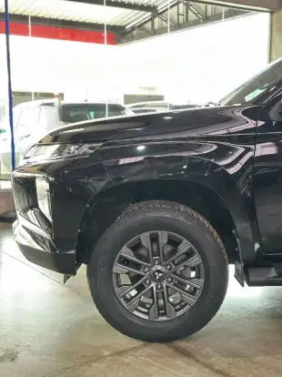 MITSUBISHI-TRITON-2.4 BITURBO DIESEL CD HPE 4X4 AUTOMÁTICO MITSUBISHI-TRITON-2024