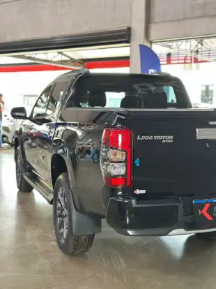 MITSUBISHI-TRITON-2.4 BITURBO DIESEL CD HPE 4X4 AUTOMÁTICO MITSUBISHI-TRITON-2024