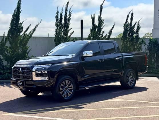 MITSUBISHI TRITON 2.4 BITURBO DIESEL CD HPE-S 4X4 AUTOMÁTICO