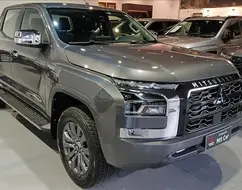MITSUBISHI TRITON 2.4 BITURBO DIESEL CD HPE-S 4X4 AUTOMÁTICO MITSUBISHI TRITON 2.4 BITURBO DIESEL CD HPE-S 4X4 AUTOMÁTICO