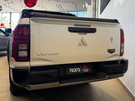 MITSUBISHI-TRITON-2.4 BITURBO DIESEL CD KATANA 4X4 AUTOMÁTICO MITSUBISHI-TRITON-2025