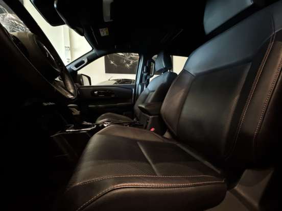 MITSUBISHI-TRITON-2.4 BITURBO DIESEL CD KATANA 4X4 AUTOMÁTICO MITSUBISHI-TRITON-2025