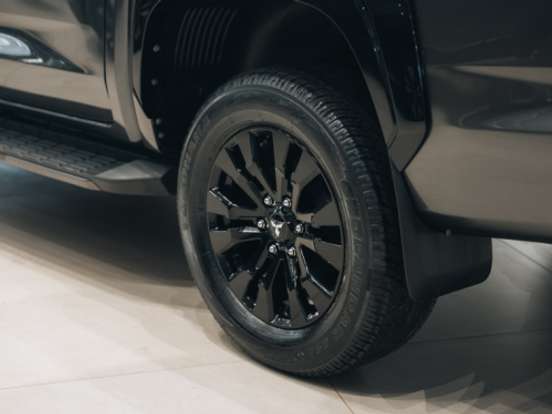MITSUBISHI-TRITON-2.4 BITURBO DIESEL CD KATANA 4X4 AUTOMÁTICO MITSUBISHI-TRITON-2025