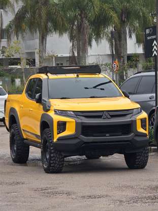 MITSUBISHI-L200 TRITON-2024