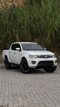 MITSUBISHI-L200 TRITON-2015