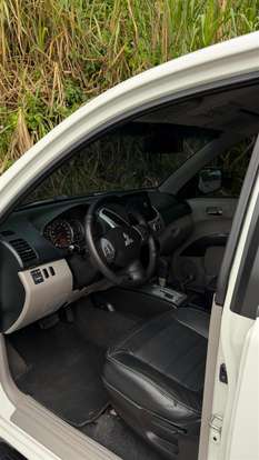 MITSUBISHI-L200 TRITON-2015