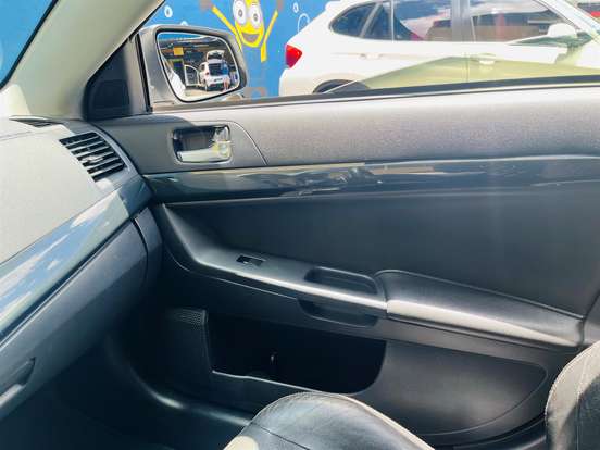 MITSUBISHI-LANCER-2013