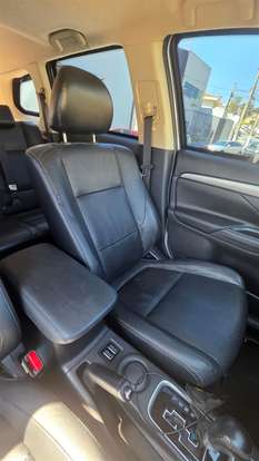 MITSUBISHI-OUTLANDER-2015