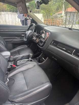 MITSUBISHI-OUTLANDER-2015