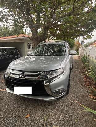 MITSUBISHI-OUTLANDER-2015