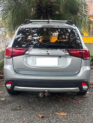 MITSUBISHI-OUTLANDER-2015