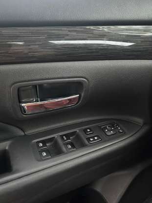 MITSUBISHI-OUTLANDER-2015