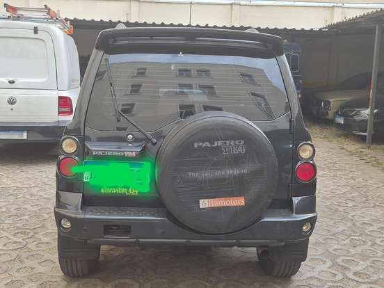 MITSUBISHI-PAJERO TR4-2.0 4X4 16V 140CV FLEX 4P AUTOMÁTICO MITSUBISHI-PAJERO TR4-2007