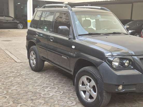MITSUBISHI-PAJERO TR4-2.0 4X4 16V 140CV FLEX 4P AUTOMÁTICO MITSUBISHI-PAJERO TR4-2007