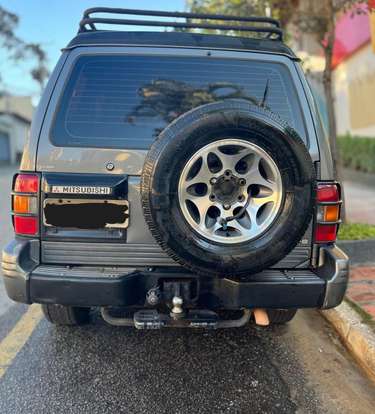 MITSUBISHI-PAJERO-1999