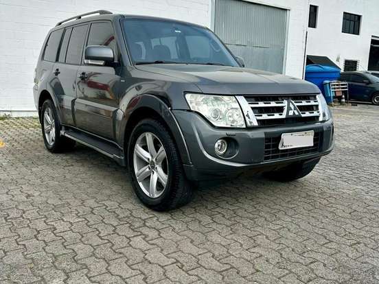 MITSUBISHI-PAJERO FULL-3.2 HPE 4X4 16V TURBO INTERCOOLER DIESEL 4P AUTOMÁTICO MITSUBISHI-PAJERO FULL-2013
