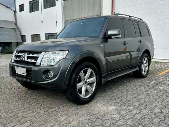 MITSUBISHI-PAJERO FULL-3.2 HPE 4X4 16V TURBO INTERCOOLER DIESEL 4P AUTOMÁTICO MITSUBISHI-PAJERO FULL-2013