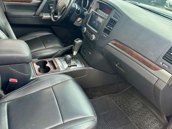MITSUBISHI-PAJERO FULL-3.2 HPE 4X4 16V TURBO INTERCOOLER DIESEL 4P AUTOMÁTICO MITSUBISHI-PAJERO FULL-2013