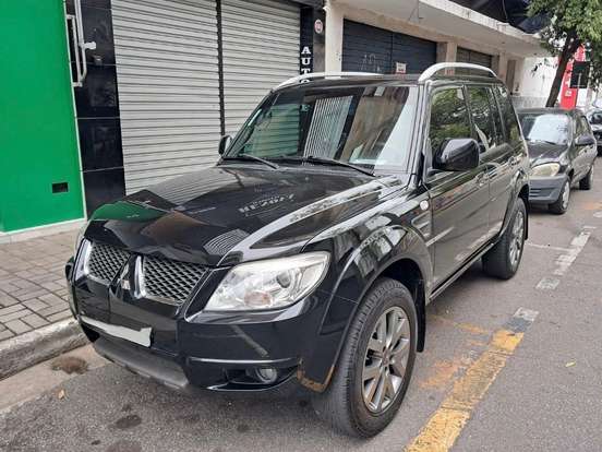 MITSUBISHI-PAJERO TR4-2.0 4X2 16V 140CV FLEX 4P AUTOMÁTICO MITSUBISHI-PAJERO TR4-2014