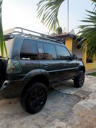 MITSUBISHI-PAJERO TR4-2011